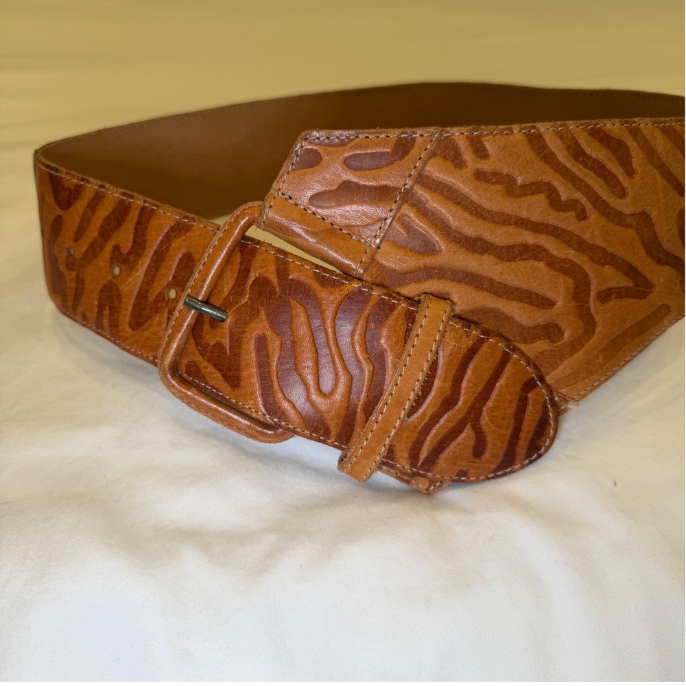 Axiom Brown Leather Wide Waist Belt Animal Print Made in Uruguay Small SM